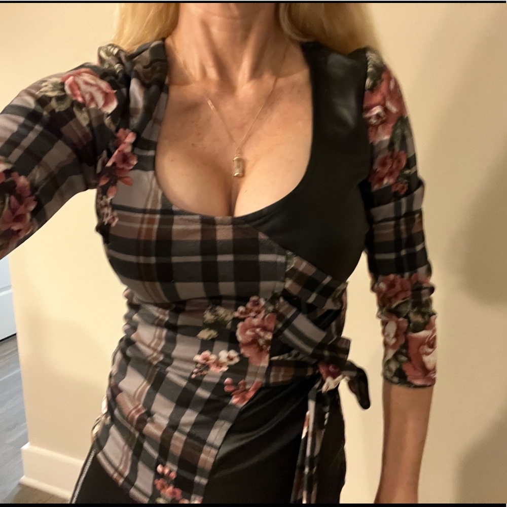 Sexy Venus long sleeve top. New